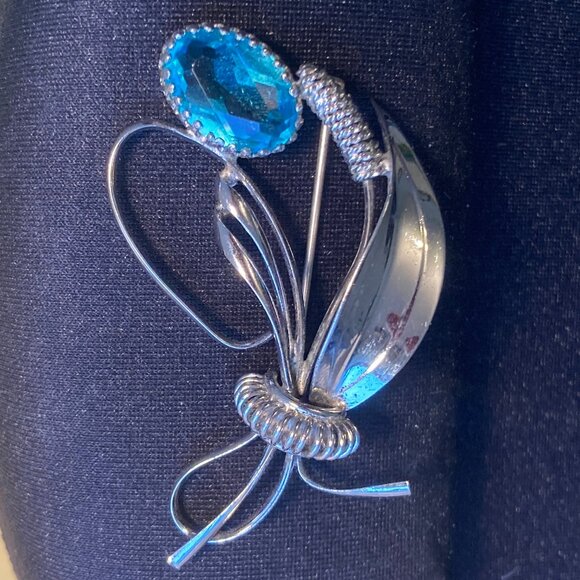 Sterling Silver Bond Boyd brooch - Picture 5 of 5